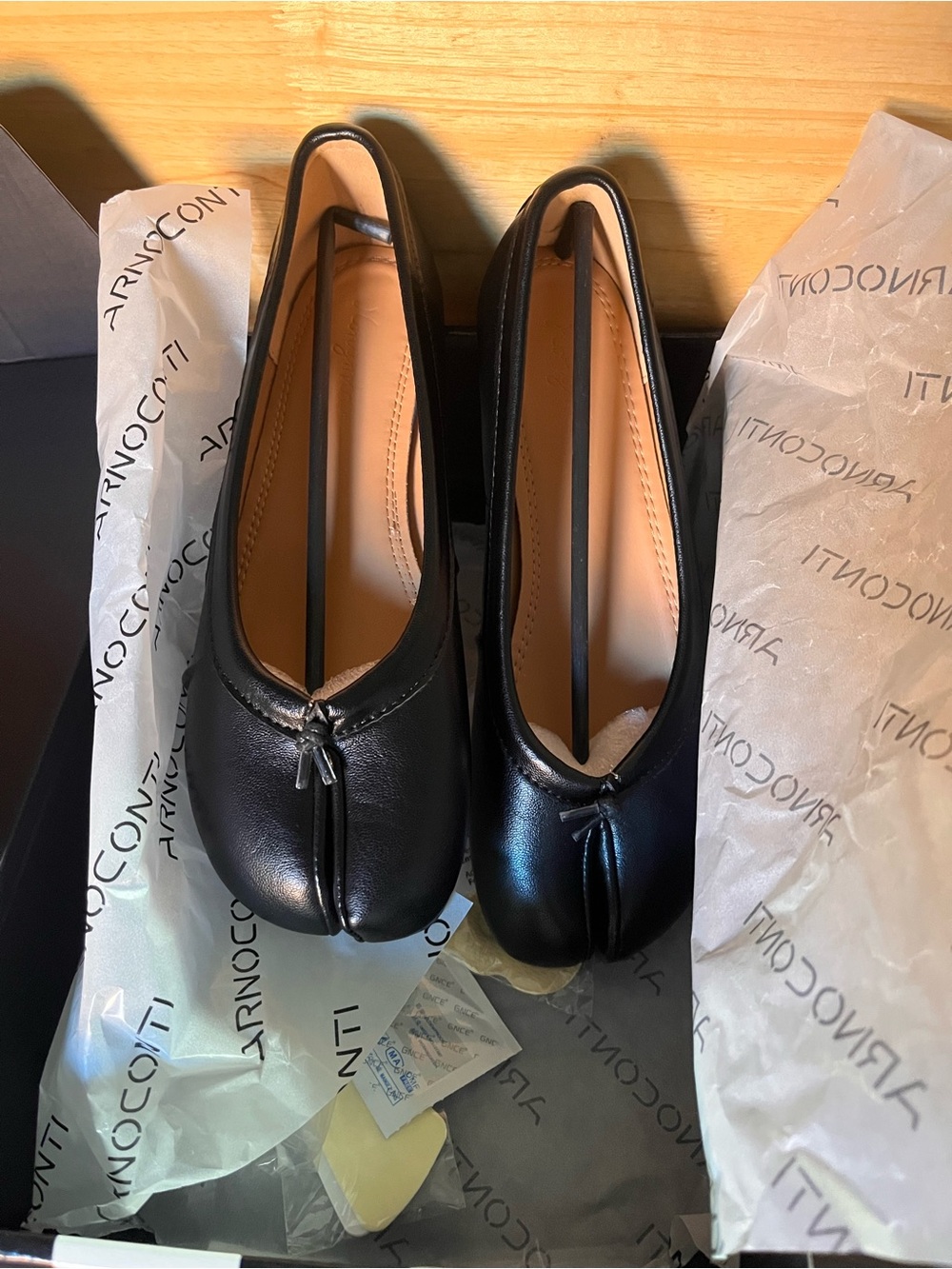 Black Women's Split-Toe Ballet Flats